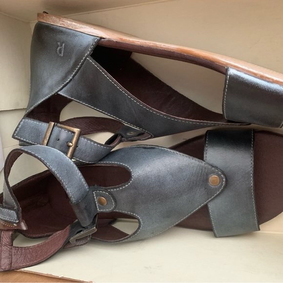 Roan Sandals Sz10M NIB - Picture 2 of 5